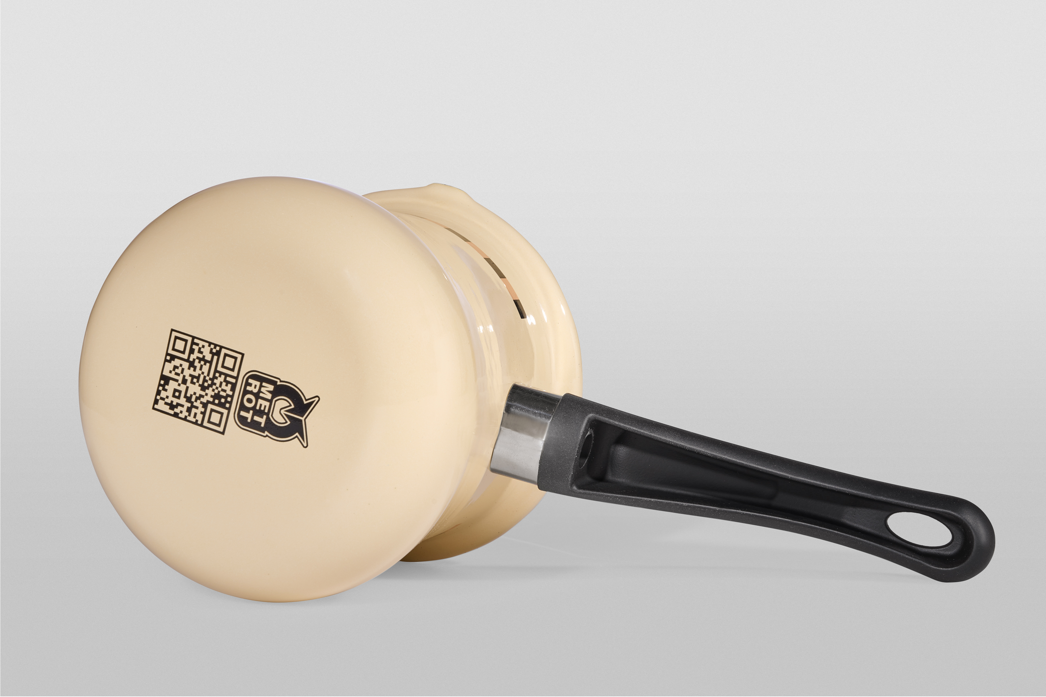 Турка эмалированная с бакелитовой ручкой на 7 чашек, 0.7 л