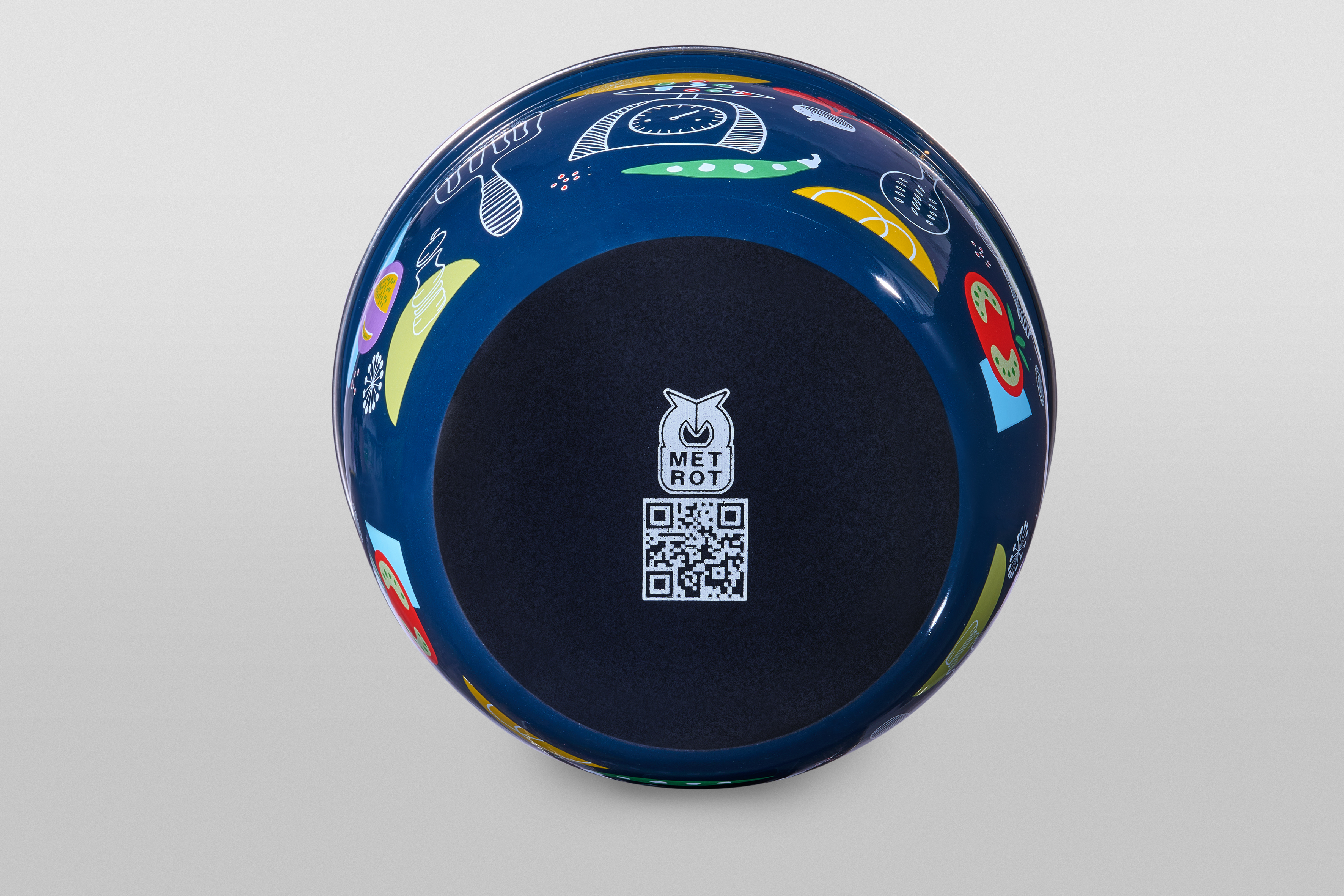 Миска эмалированная без ручек с пластиковой крышкой, 1.7 л